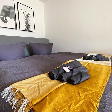 Schoelerberg Apartment Mit Tiefgaragenparkplatz Und Kingsize-Bett Osnabrück Екстериор снимка