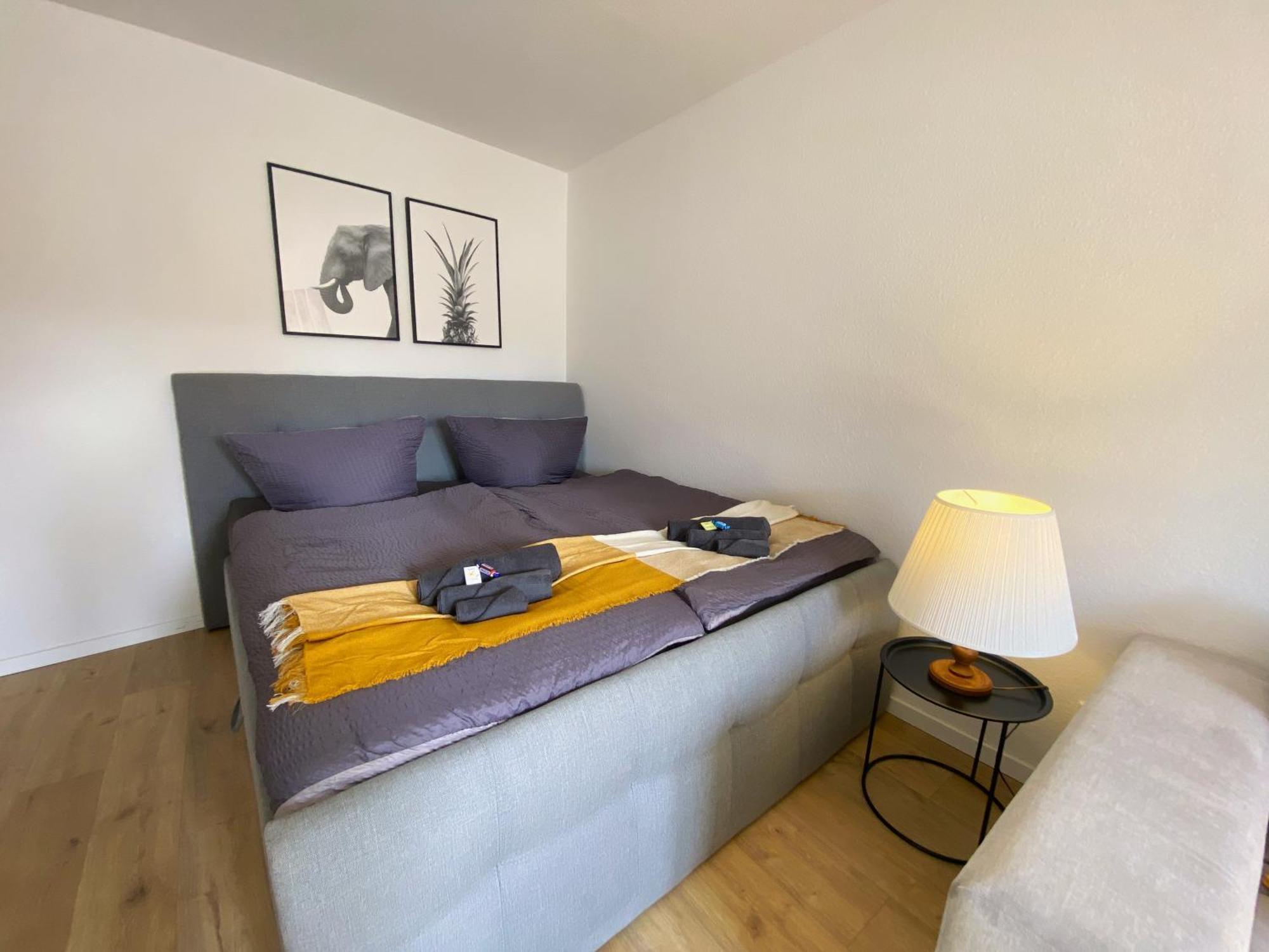 Schoelerberg Apartment Mit Tiefgaragenparkplatz Und Kingsize-Bett Osnabrück Екстериор снимка