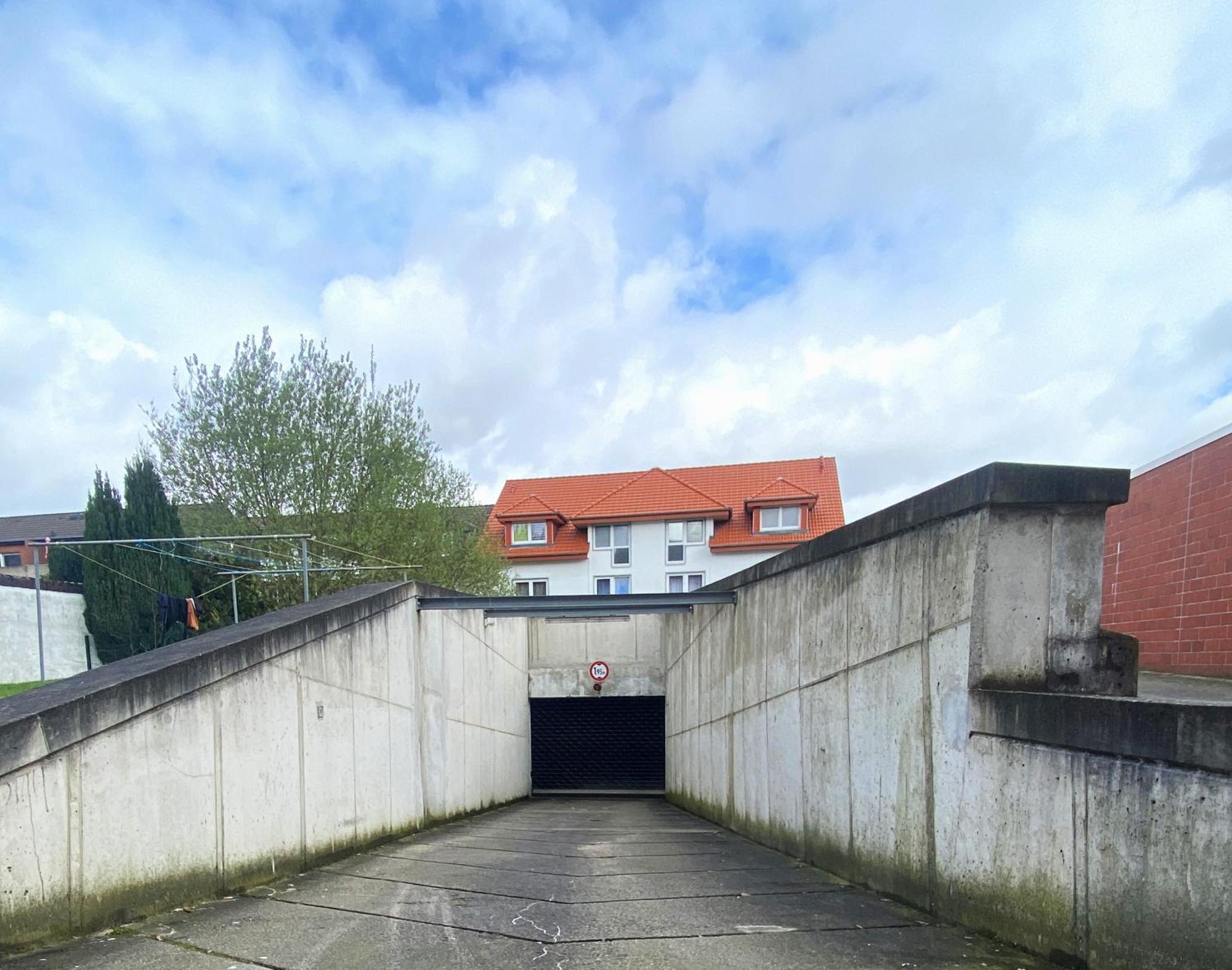 Schoelerberg Apartment Mit Tiefgaragenparkplatz Und Kingsize-Bett Osnabrück Екстериор снимка